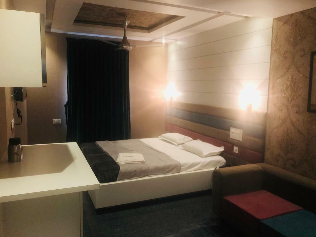 C.M. Hotel Pennagaram Eksteriør bilde